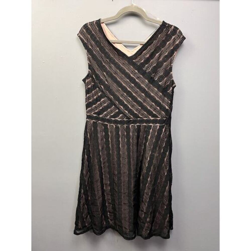 Dress Barn Signature Harper Womens 12 Black Lace V Neck Sleeveless A-line Dress